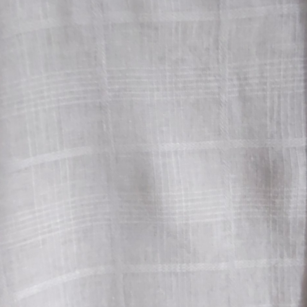 Linen. Light green button down - Picture 2 of 3